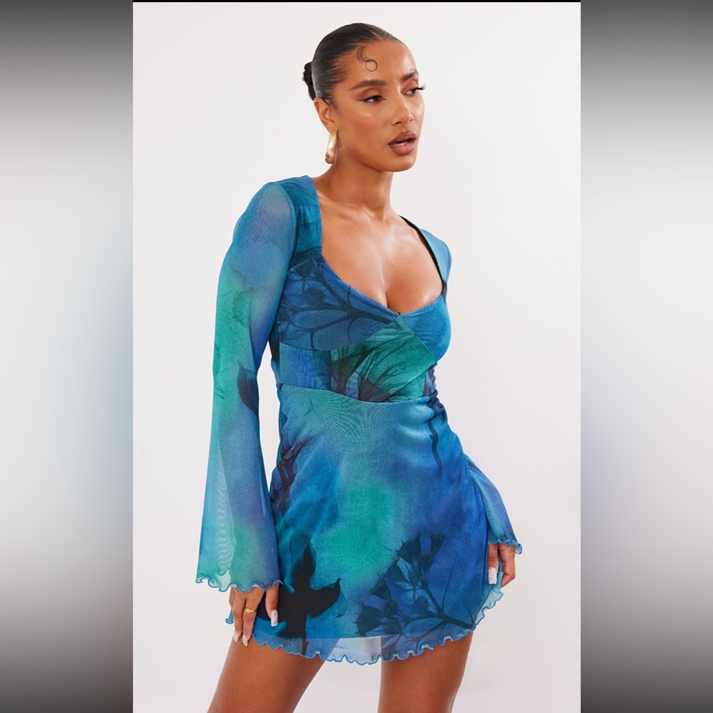 Prettylittlethings Blue and Green Long Sleeve Dress
